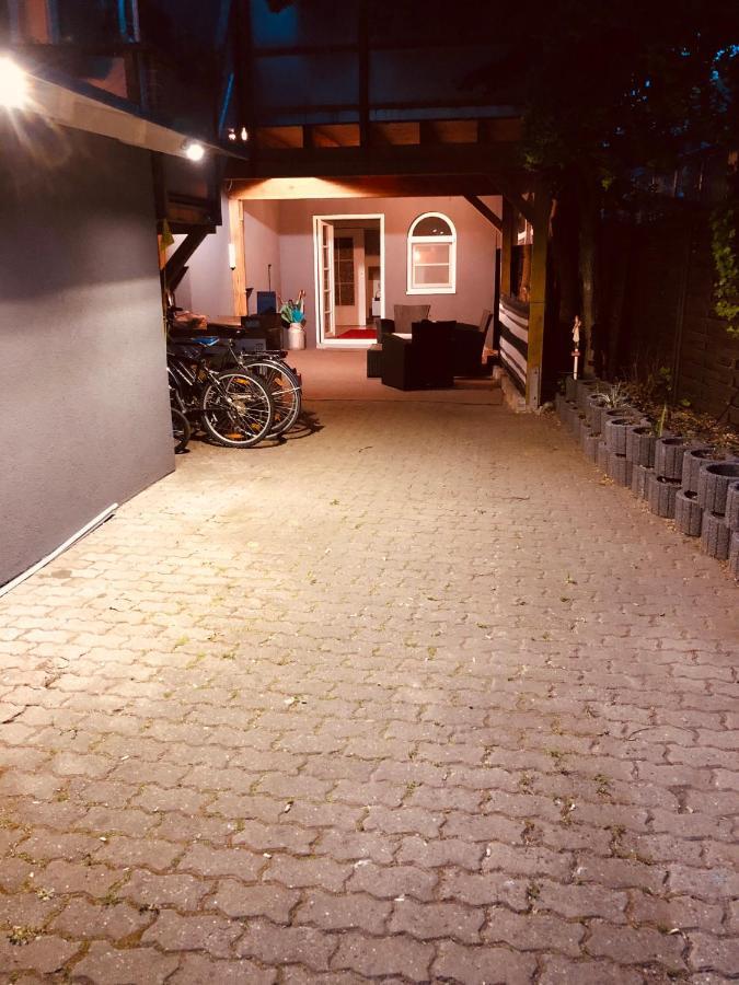 Loft Mit 2 Schlafzimmern Und E- Ladestation Apartment Fuerth Luaran gambar